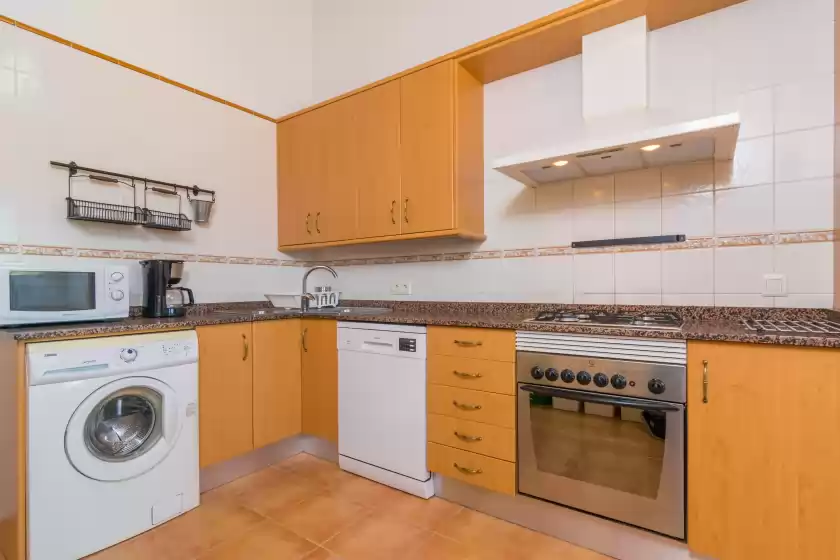 Holiday rentals in Can tomeu (ses salines), ses Salines