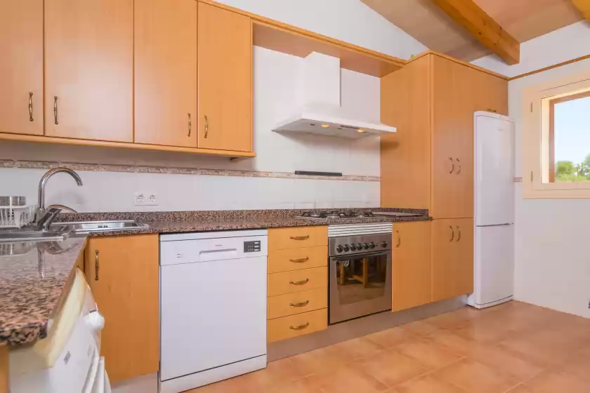 Holiday rentals in Can tomeu (ses salines), ses Salines