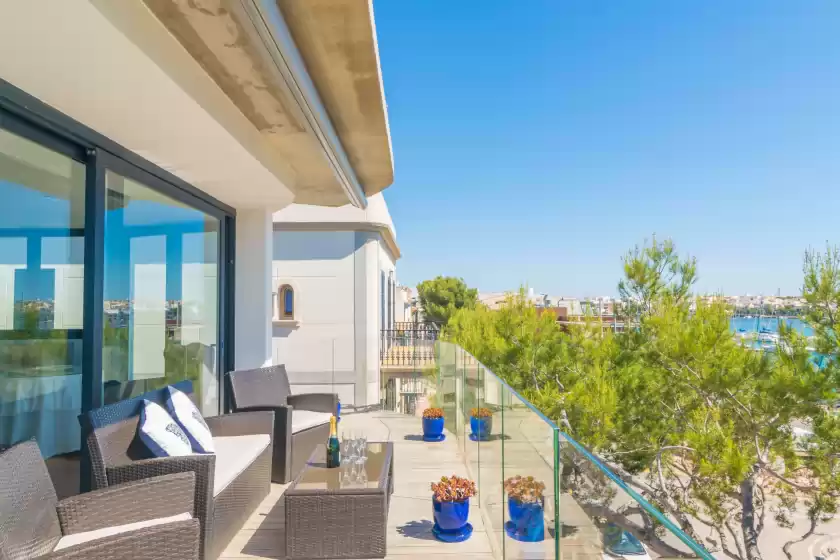 Holiday rentals in Llevant, Portocolom