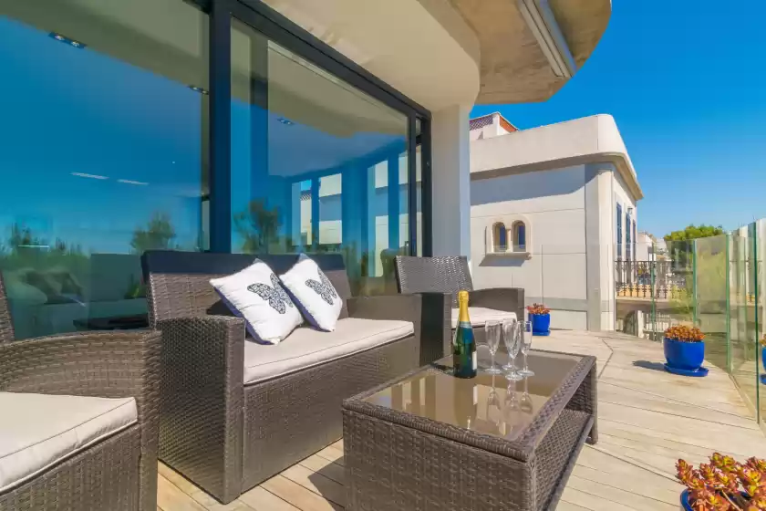 Holiday rentals in Llevant, Portocolom