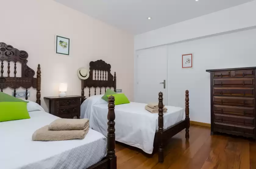 Holiday rentals in Ponent, Portocolom