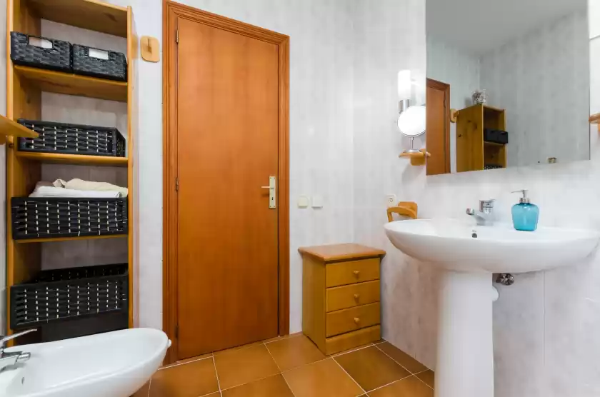 Holiday rentals in Can mestral, Badia Blava