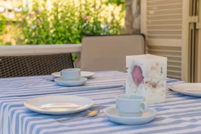 Holiday rentals in Can clavell, Urbanització Montfarrutx