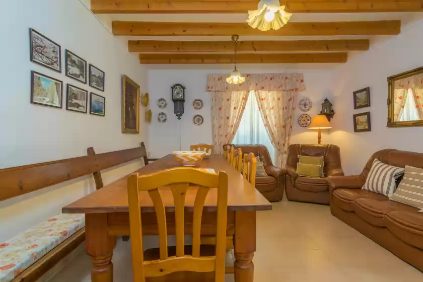 Holiday rentals in Can tiona, s'Arracó