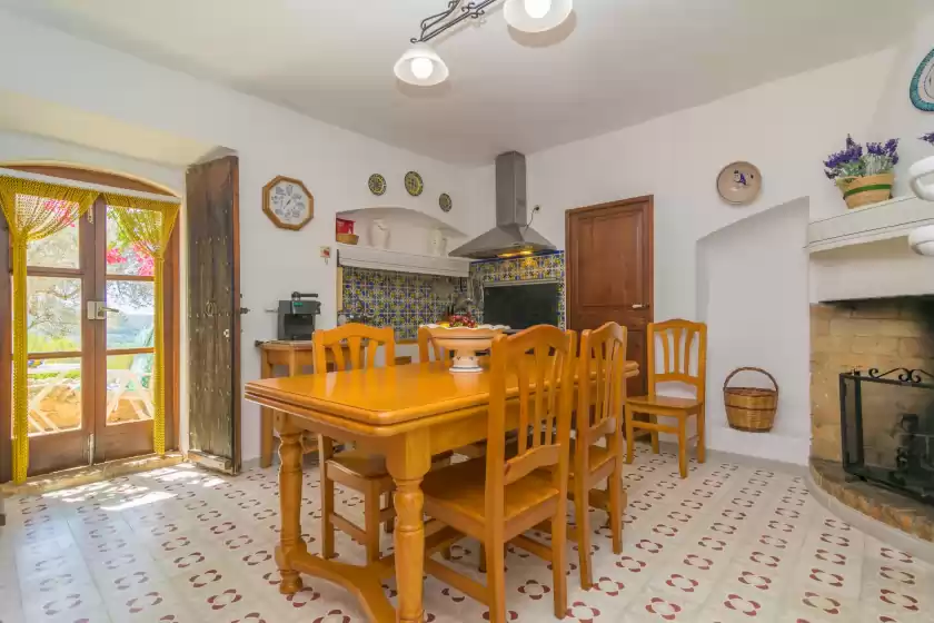 Holiday rentals in Can tiona, s'Arracó