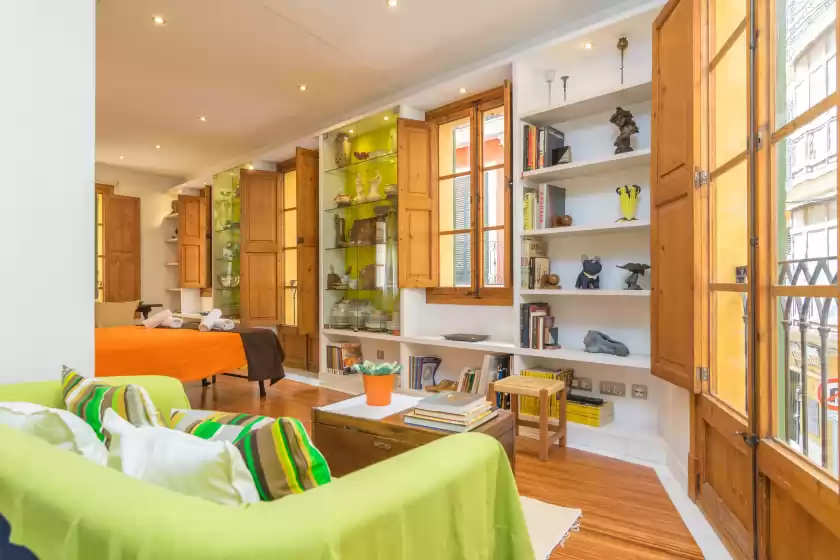 Holiday rentals in Miraclet - adults only, Palma