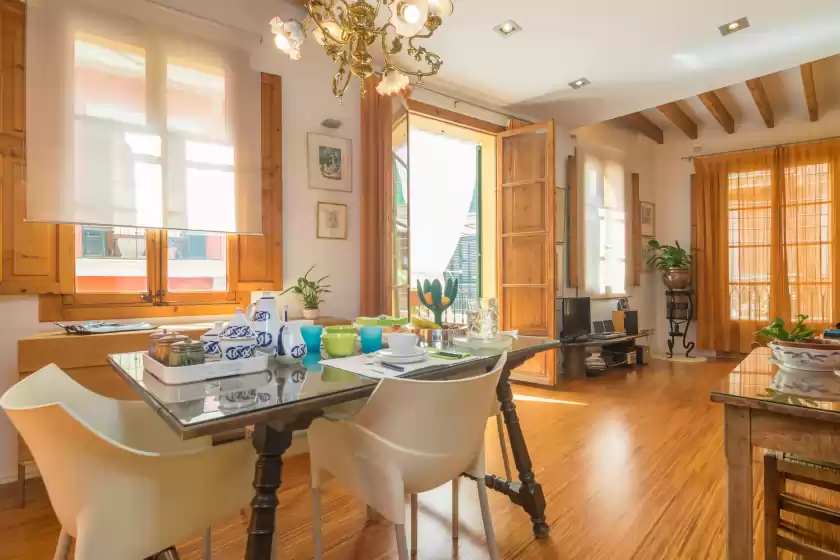 Holiday rentals in Miraclet - adults only, Palma