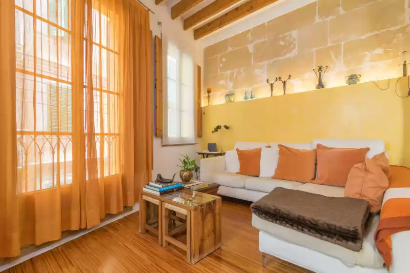 Holiday rentals in Miraclet - adults only, Palma