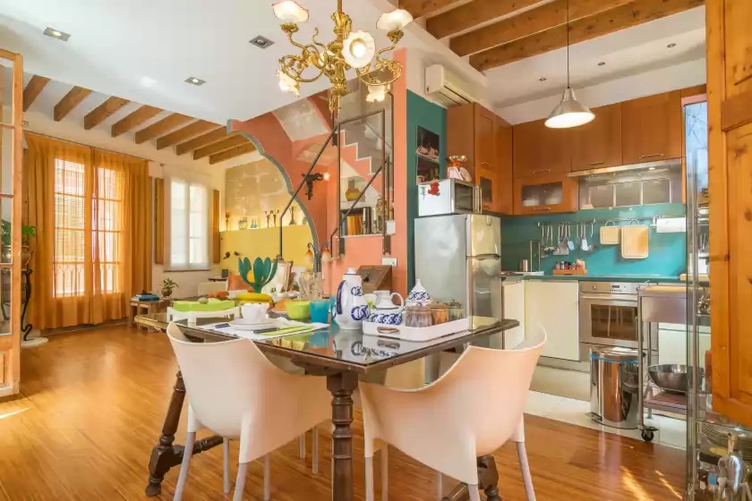 Holiday rentals in Miraclet - adults only, Palma
