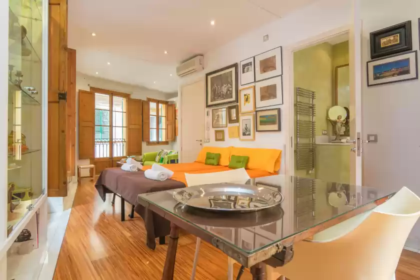 Holiday rentals in Miraclet - adults only, Palma