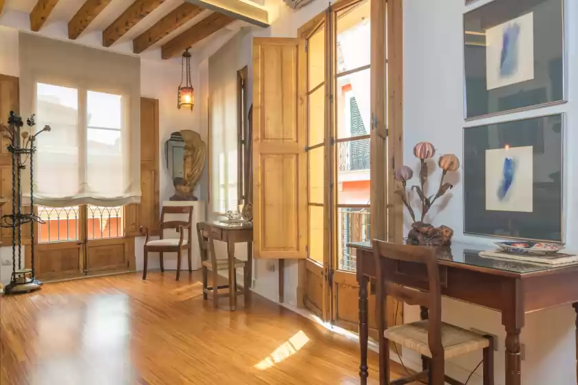 Holiday rentals in Miraclet - adults only, Palma