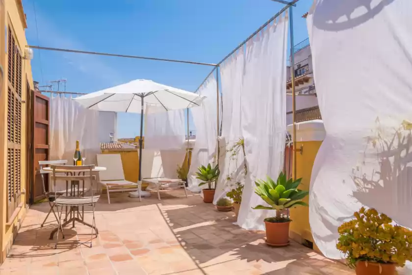 Holiday rentals in Miraclet - adults only