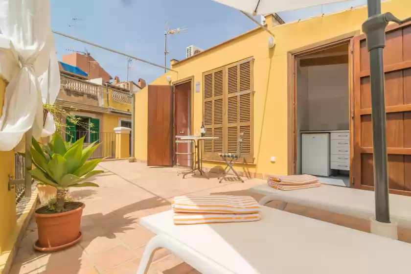 Holiday rentals in Miraclet - adults only, Palma