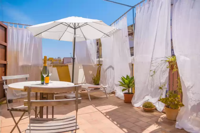 Holiday rentals in Miraclet - adults only, Palma