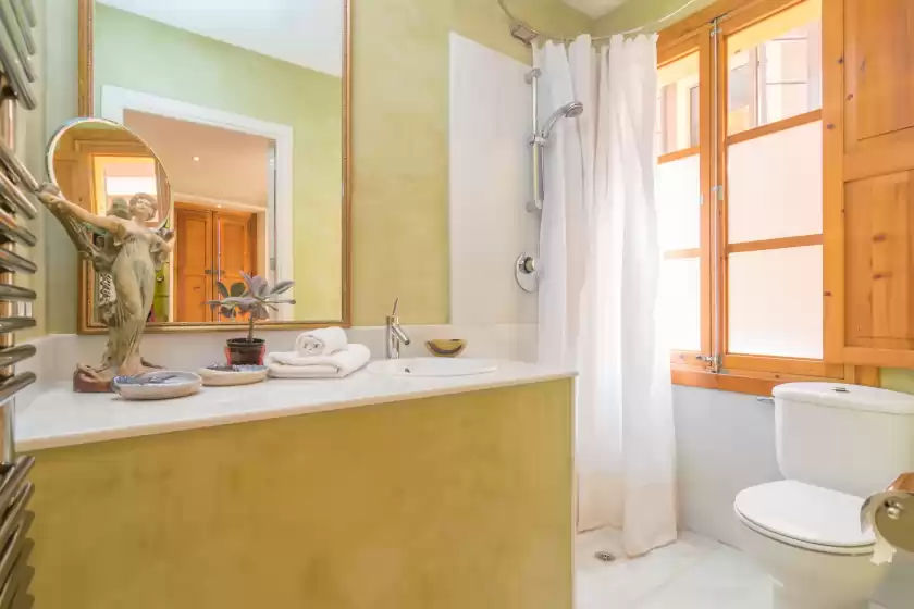 Holiday rentals in Miraclet - adults only, Palma