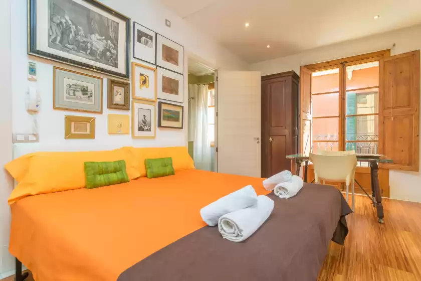 Holiday rentals in Miraclet - adults only, Palma