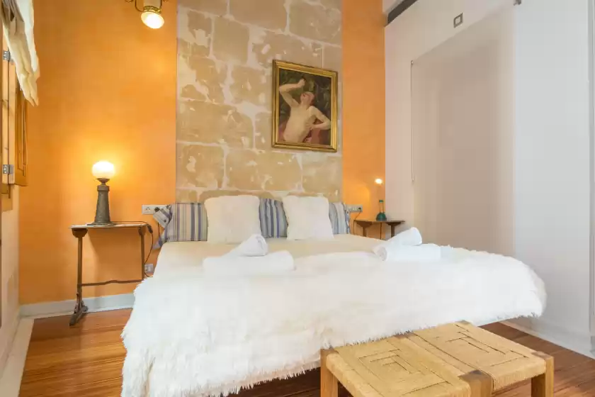Holiday rentals in Miraclet - adults only, Palma