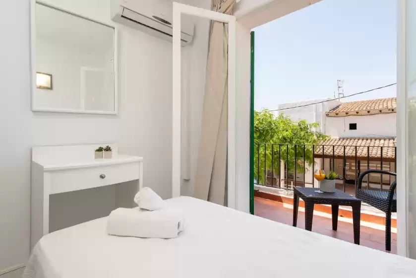 Holiday rentals in Hostal talamanca, Cala d'Or