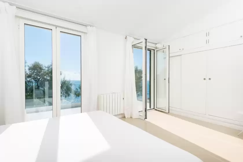 Location de vacances à Port nou ca na cati, Cala Bona