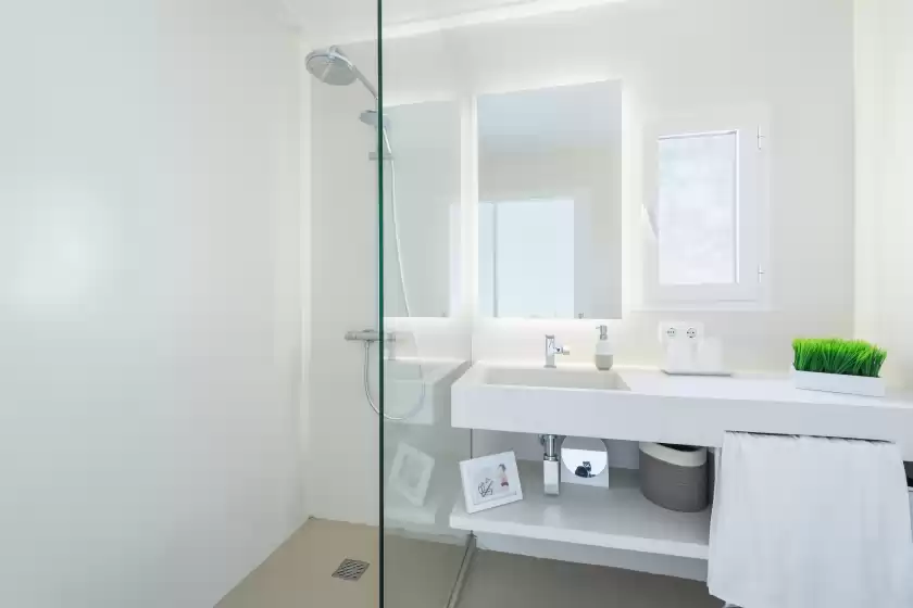 Location de vacances à Port nou ca na cati, Cala Bona