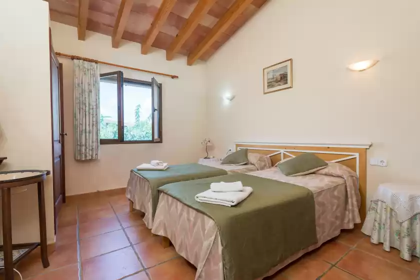 Holiday rentals in Sa plana (cala bona), Cala Bona