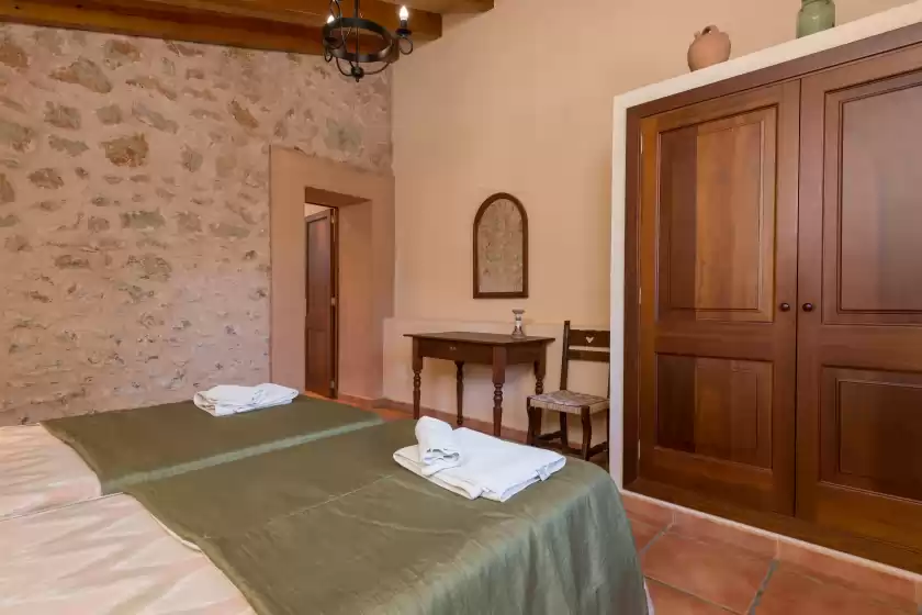 Holiday rentals in Sa plana (cala bona), Cala Bona