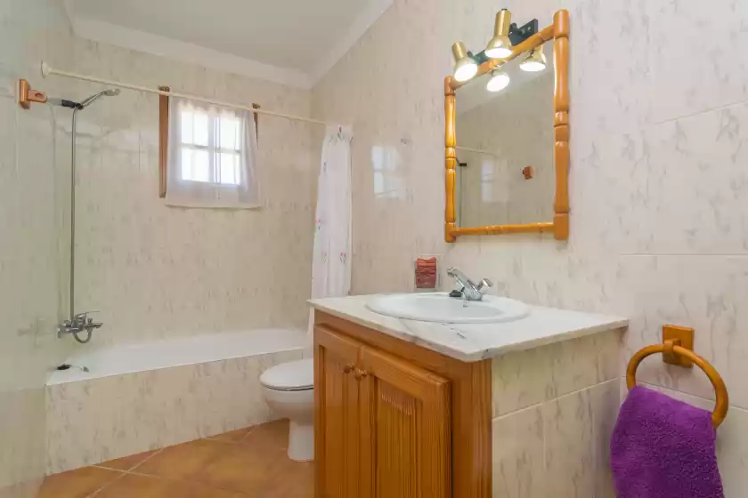 Holiday rentals in Can tut, Campanet