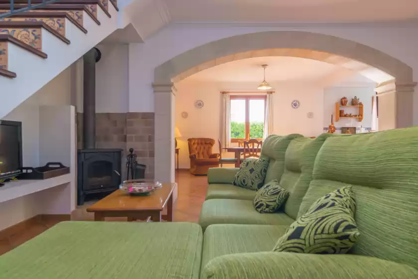 Holiday rentals in Can tut, Campanet