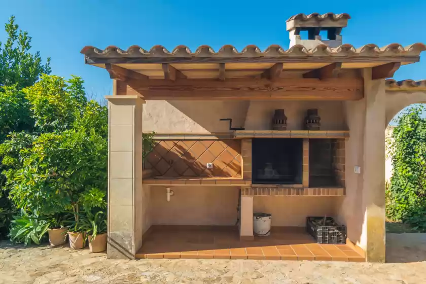 Holiday rentals in Can tut, Campanet