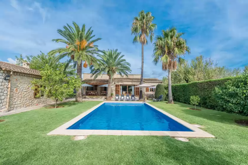 Holiday rentals in Finca pou nou, Inca