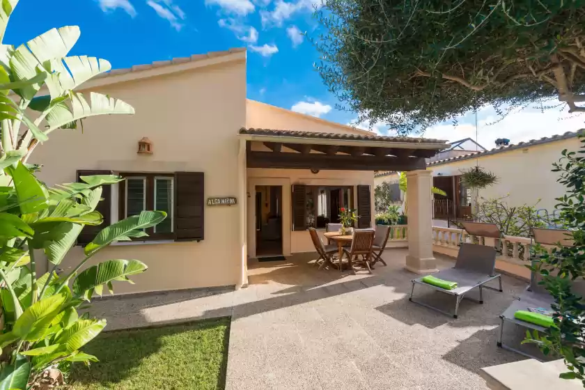 Holiday rentals in Alga marina