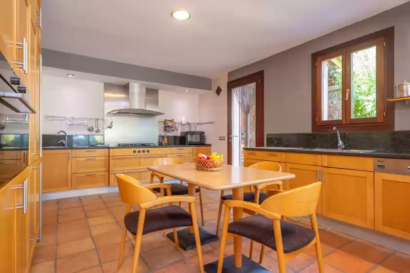 Holiday rentals in Can toni gat, Bunyola