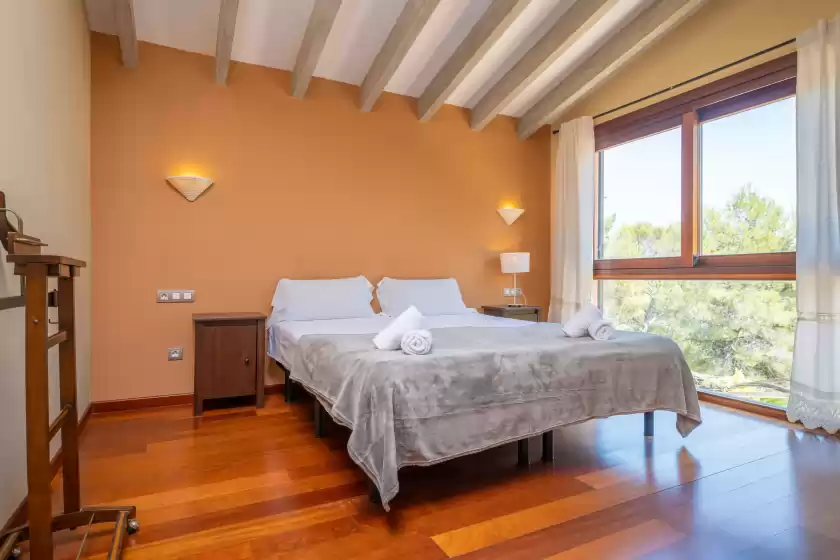 Holiday rentals in Can toni gat, Bunyola