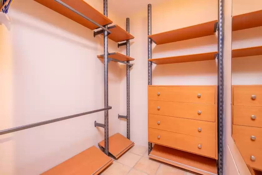 Holiday rentals in Can toni gat, Bunyola