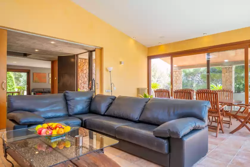 Holiday rentals in Can toni gat, Bunyola