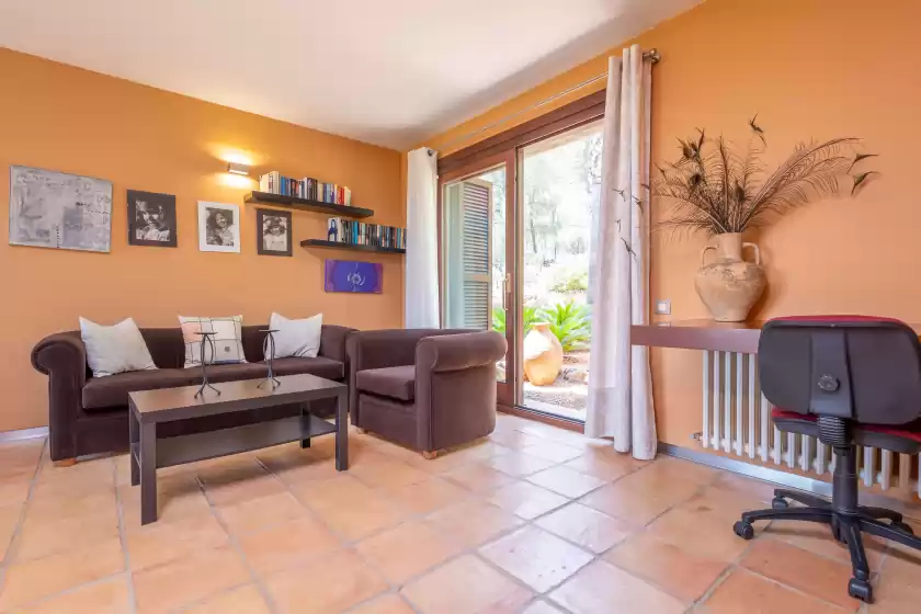 Holiday rentals in Can toni gat, Bunyola