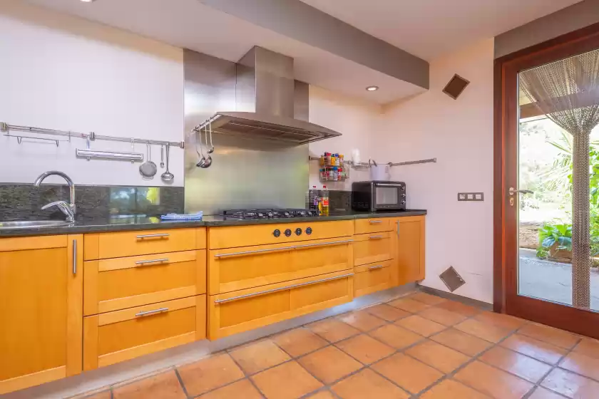 Holiday rentals in Can toni gat, Bunyola