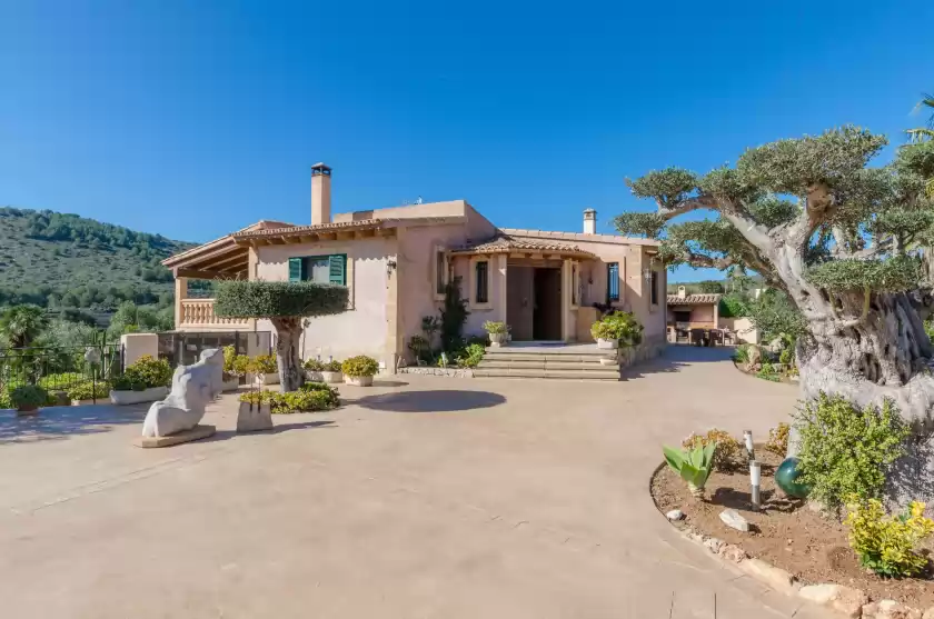 Holiday rentals in Pula viñas, Son Servera