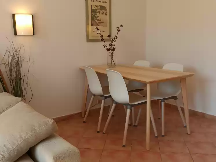 Holiday rentals in Burgit, es Cap des Moro