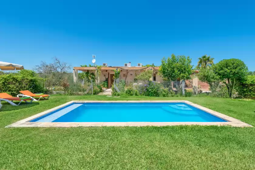 Holiday rentals in El reboster (carboneras)