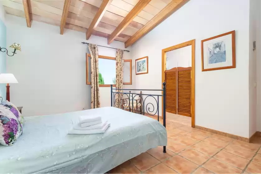 Holiday rentals in El reboster (carboneras), Maria de la Salut