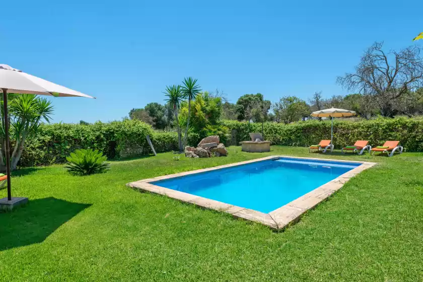 Holiday rentals in El reboster (carboneras), Maria de la Salut