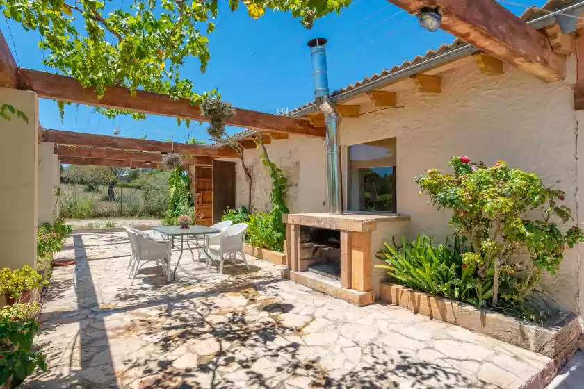 Holiday rentals in El reboster (carboneras), Maria de la Salut