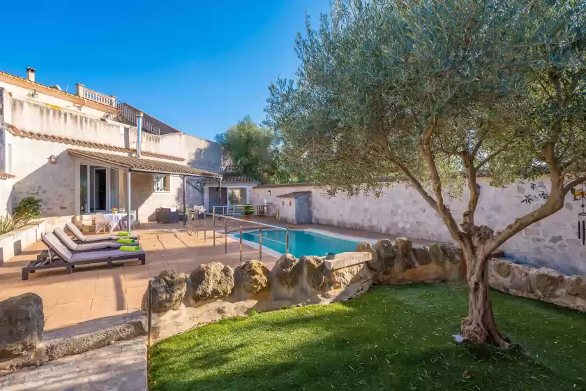 Holiday rentals in Villalonga, Maria de la Salut