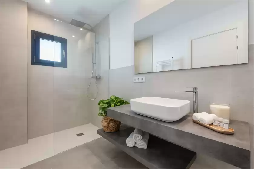 Holiday rentals in Ca na cati (barcarés), Alcúdia