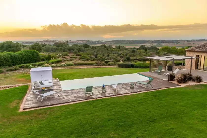 Holiday rentals in Sa garriga den garau, Ariany