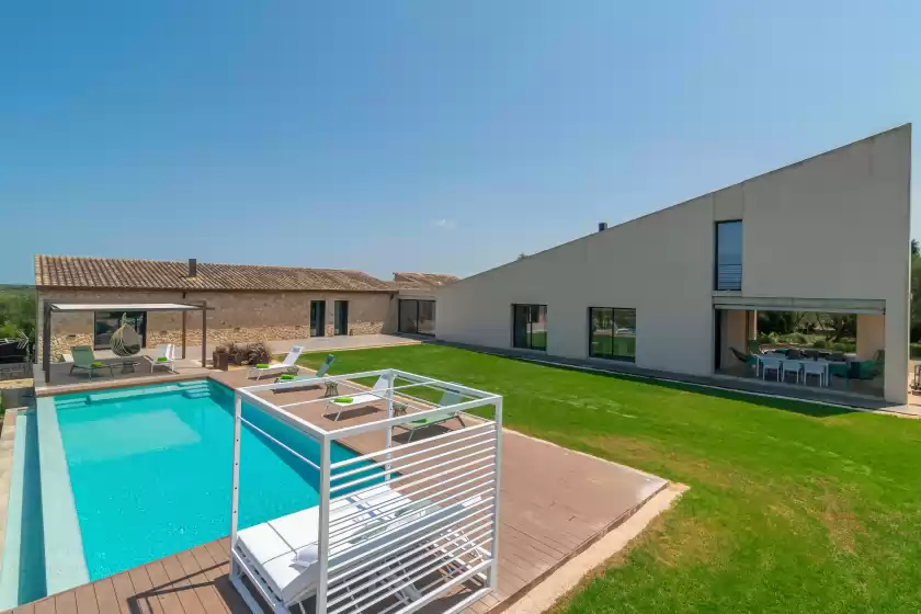 Holiday rentals in Sa garriga den garau, Ariany