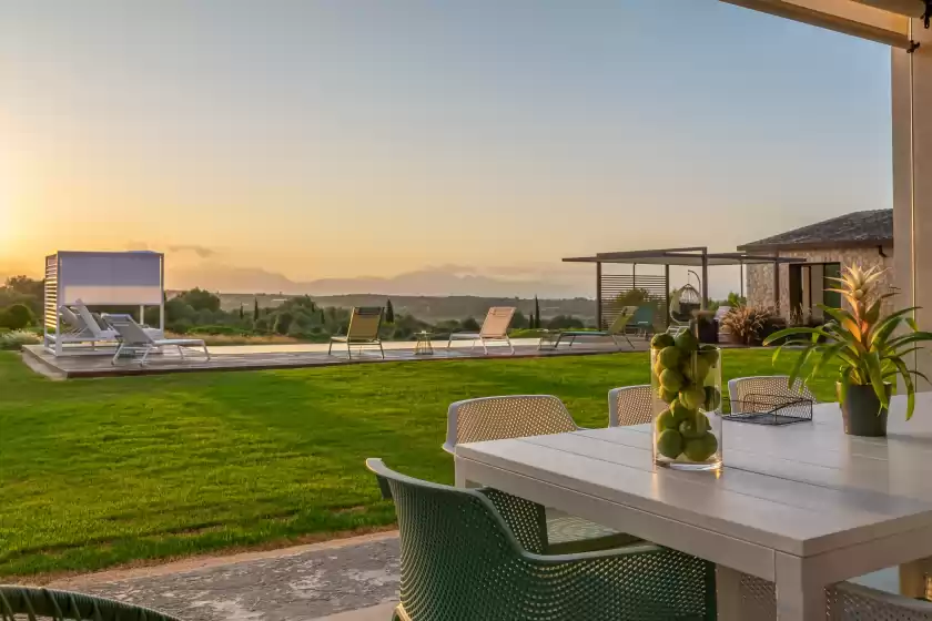 Holiday rentals in Sa garriga den garau, Ariany