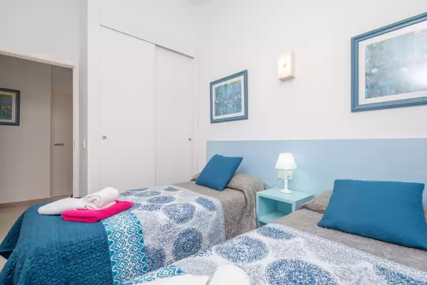 Holiday rentals in Cas ferrerico, Port Vell, Port Verd i Port Nou