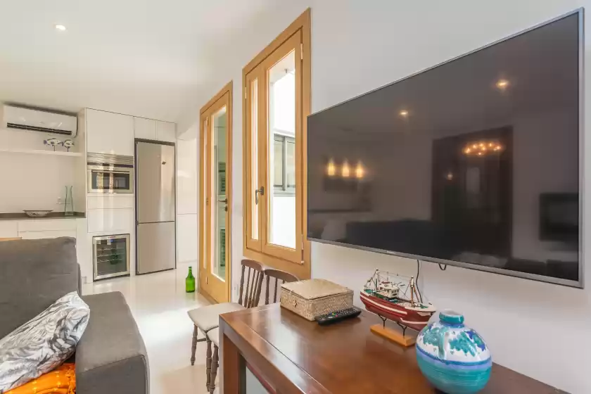 Holiday rentals in Sa teulera de pina, Pina